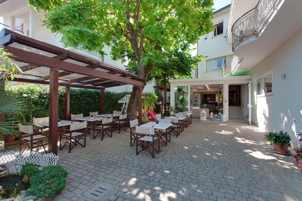 B&B Airone Cervia - Camere E Appartamenti Exterior photo